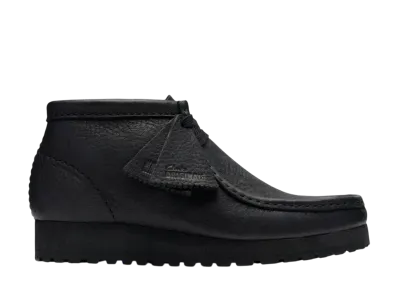 クラークス ワラビーブーツRB "ブラック/ブラックレザー"