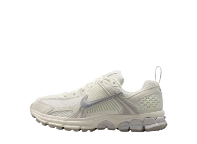 Nike GS Vomero 5 "Sail/Vast Grey/College Grey/Metallic Silver"