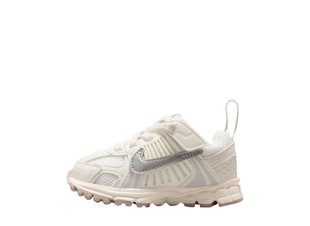 ナイキ TD ボメロ5 "セイル/バストグレー/カレッジグレー/メタリックシルバー" (キッズ)