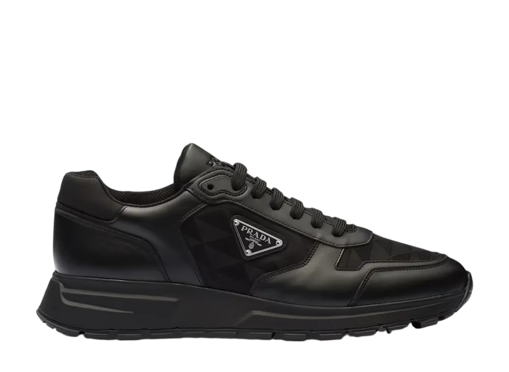 プラダ レザーx Re-Nylon ハイトップスニーカー "ブラック"