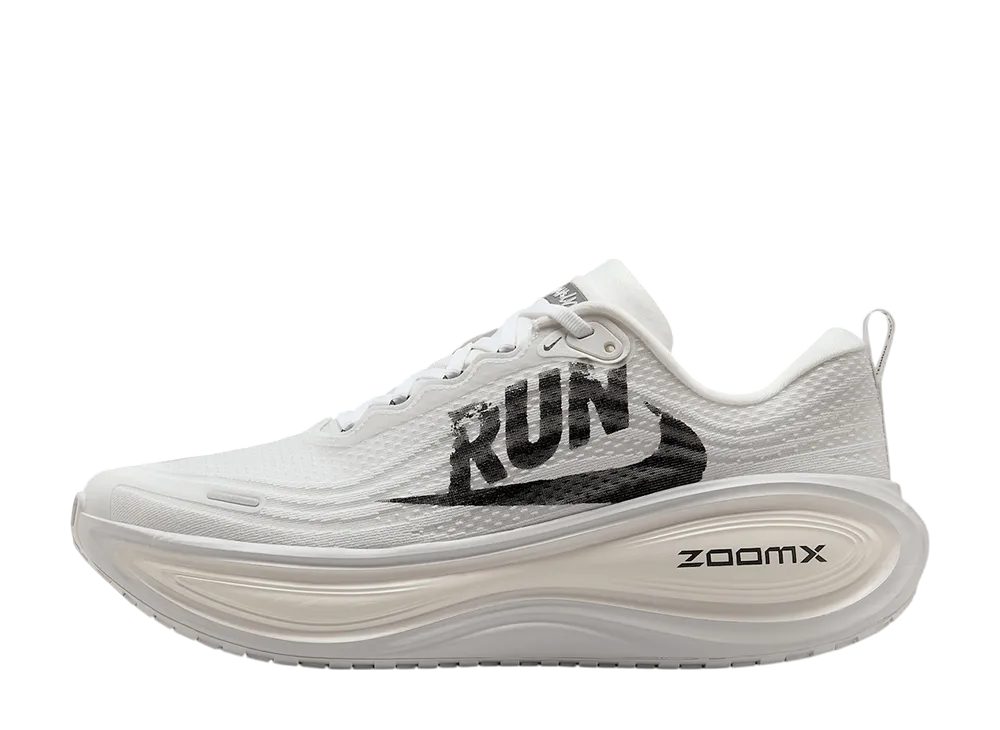 ナイキ ボメロ プラス "リバーススウッシュ"