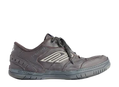 バレンシアガ ハンプトンズ ウォーンアウト スニーカー "グレー"