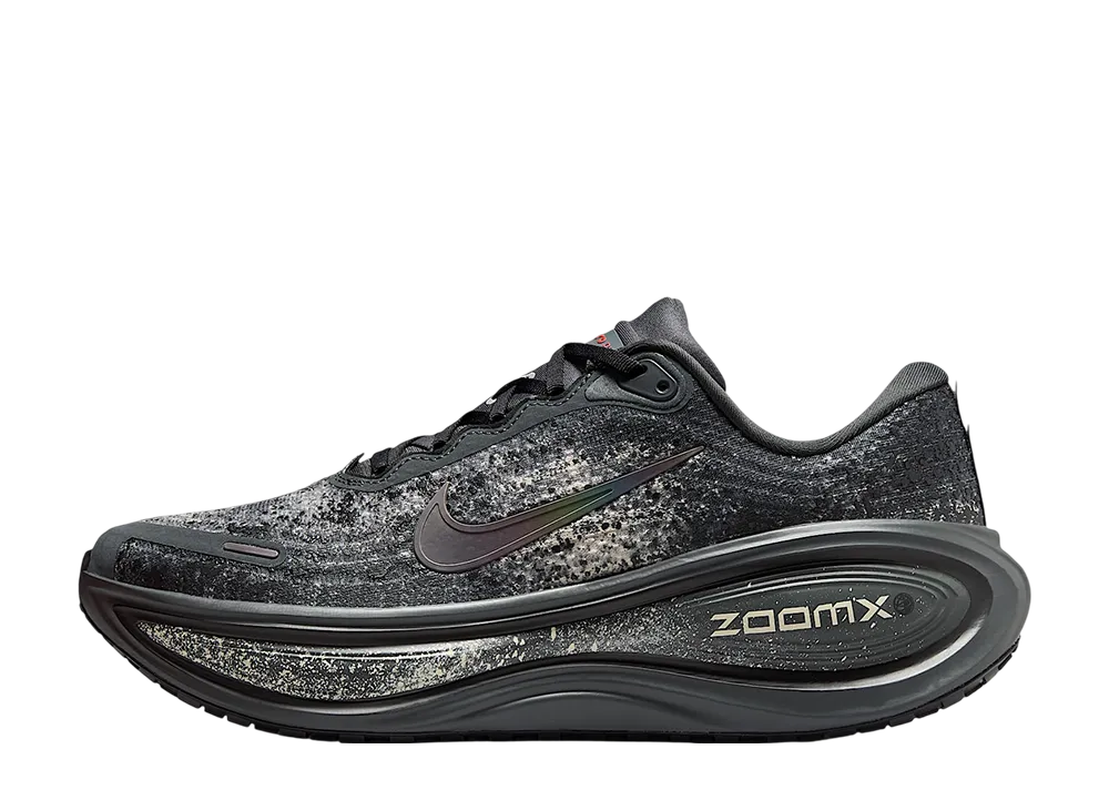 ナイキ ボメロ プラス "アンスラサイト/オートミール/ボルト/ブラック"