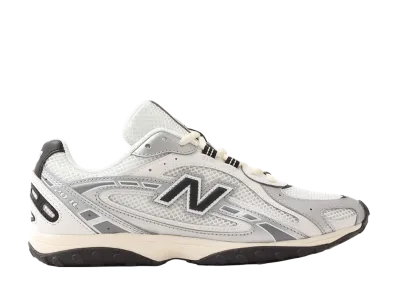 New Balance 204L "Silver Metallic/Black"