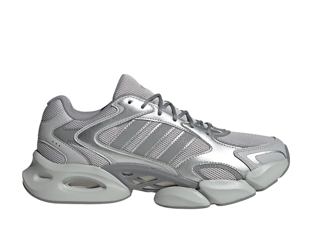 アディダス ウィメンズ メガストライド "グレーツー/シルバーメタリック/グレースリー"