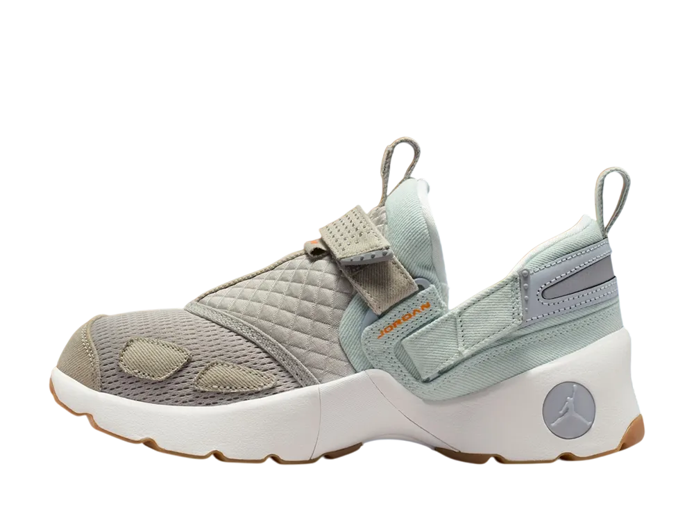 ナイキ ジョーダン トランナー LX "コーデュロイ"