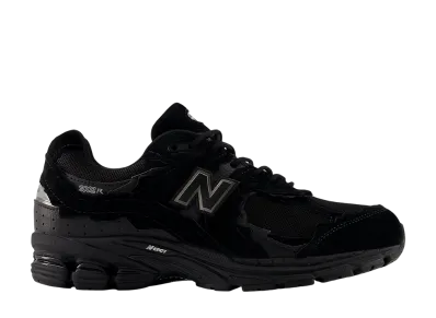 New Balance 2002R GORE-TEX "Black/Black Metallic"