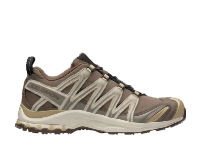 サロモン XA プロ 3D スウェード "ファルコン/カナリーグリーン/サファリ"