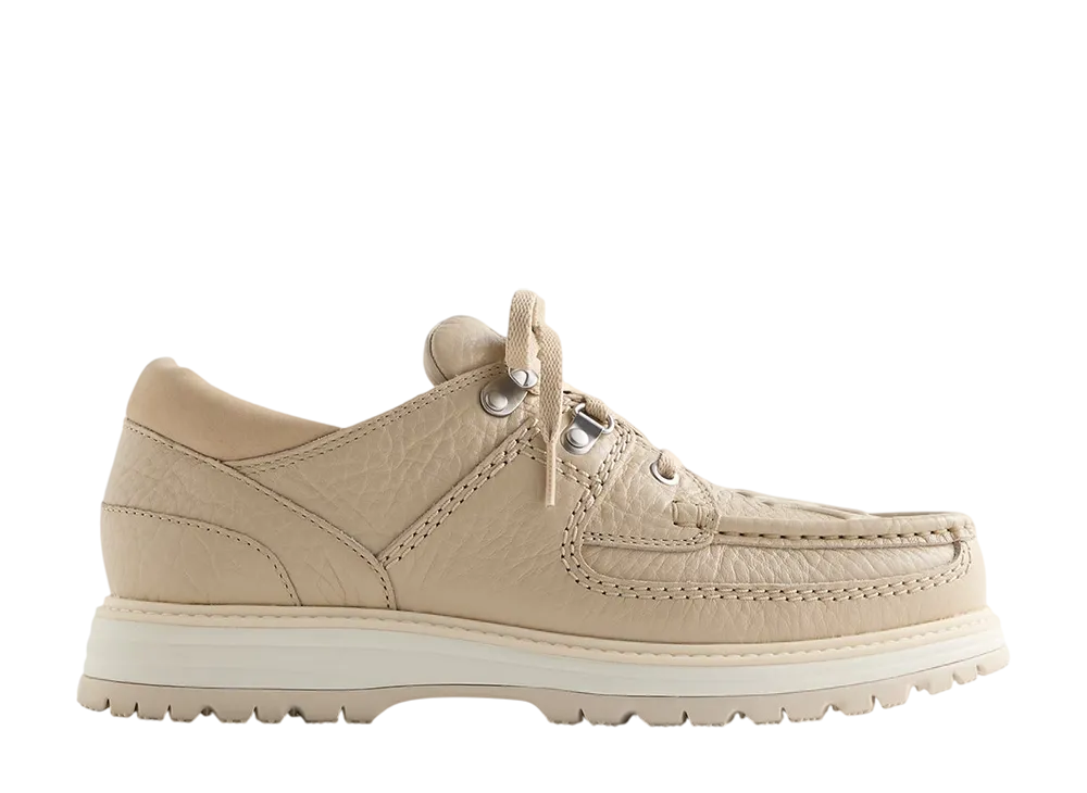 Kith Ronnie Fieg × New York Yankees × Clarks 8th Street Sunderland "Light Sand"