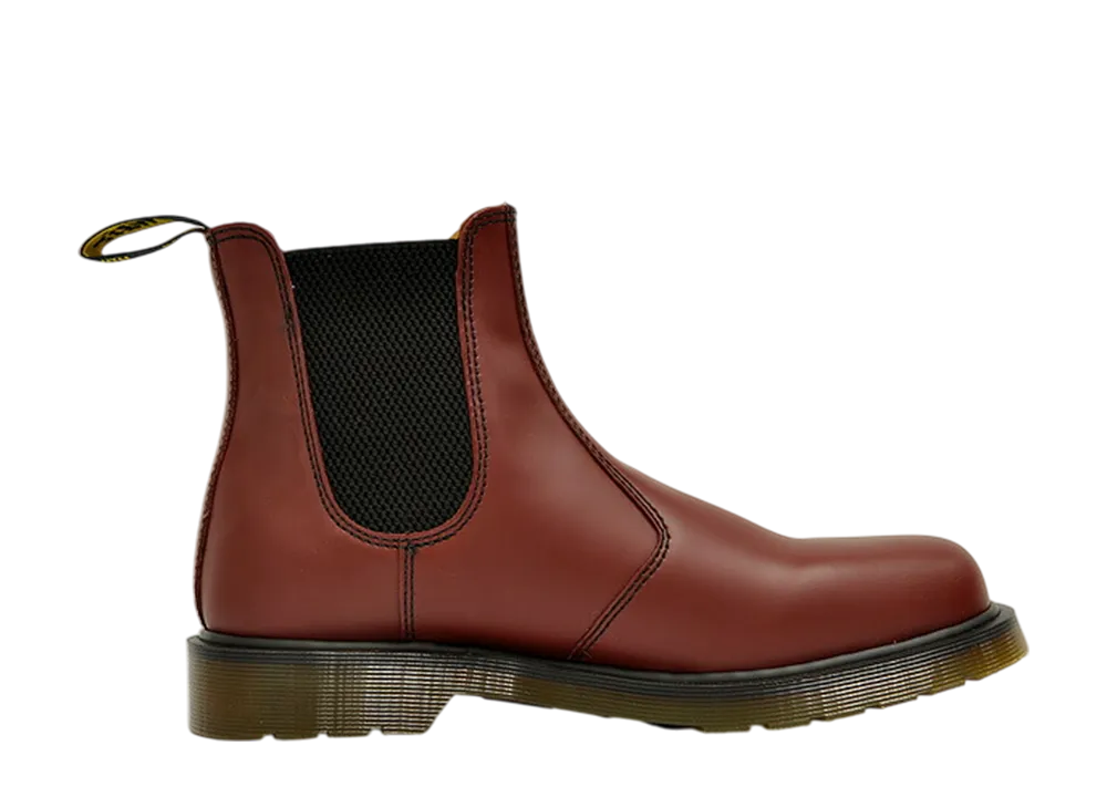Dr.Martens 2976 Chelsea Boots "Cherry Red"