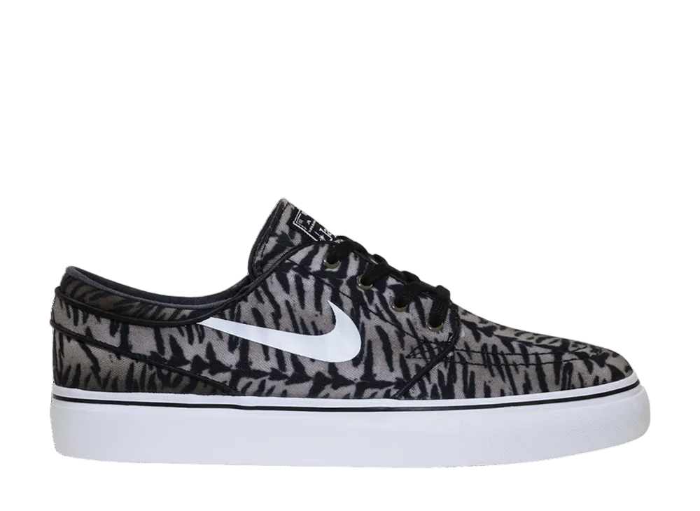 ナイキ SB ズーム ステファン ジャノスキー "タイガーパッ/ブラック"