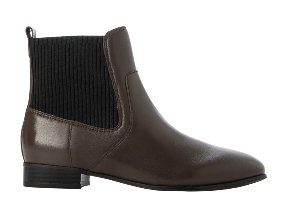 Clarks Women's Routee25 Up "Tan Leather"