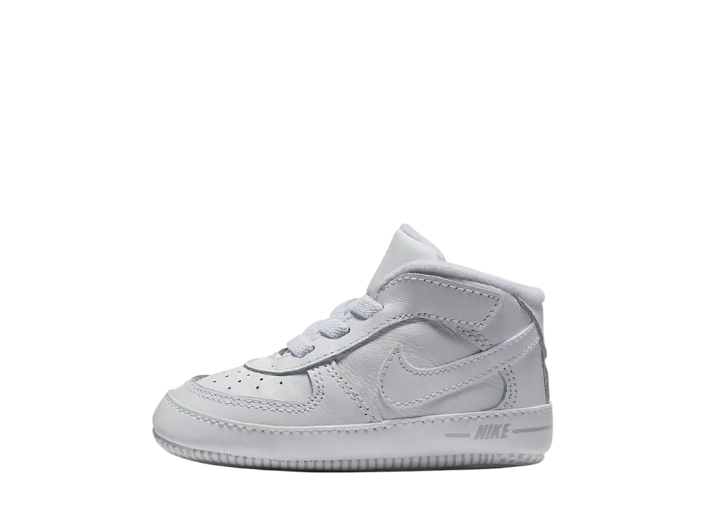 ナイキ CB エアフォース1 "トリプルホワイト" (キッズ)