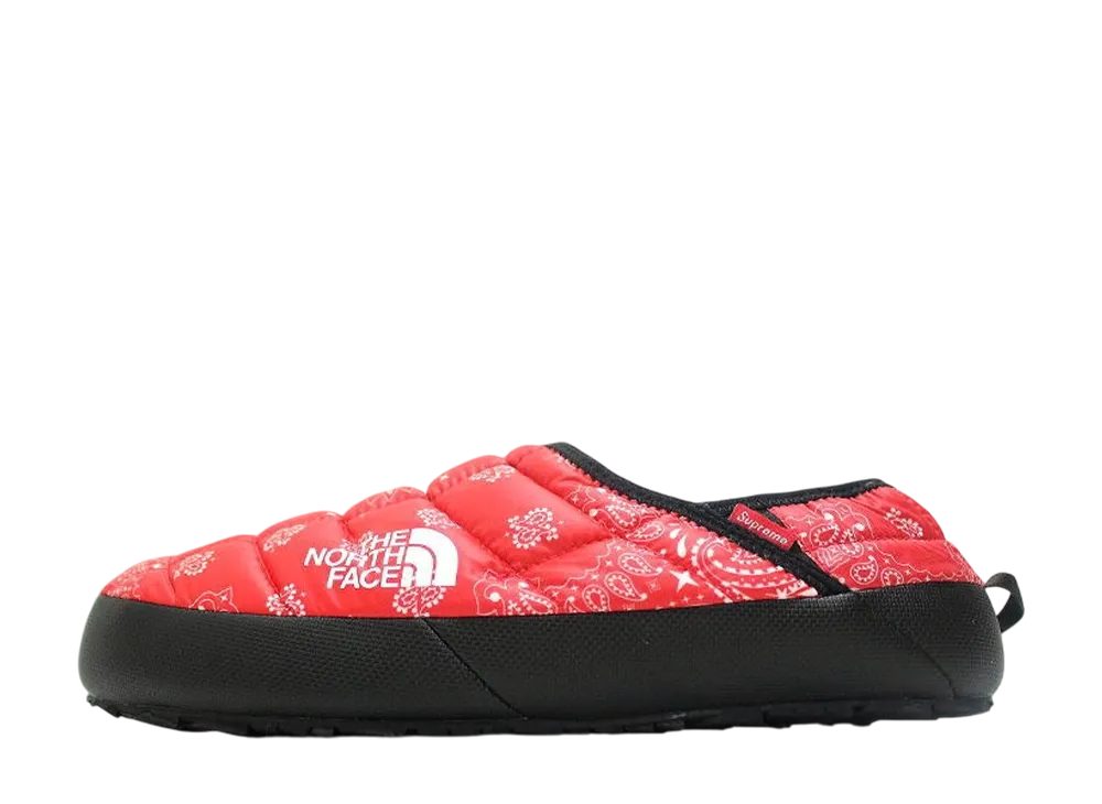 シュプリーム × ザノースフェイス トラクション ミュール "レッドバンダナ"