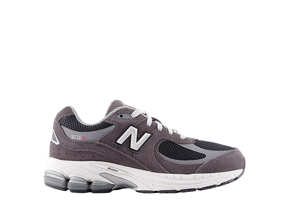 New Balance GS 2002R "Black Cement/Castlerock"