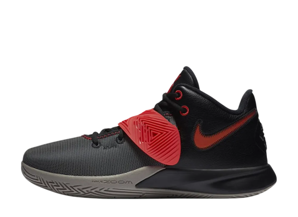ナイキ カイリー フライトラップ3 "ブラック/チリレッド/エニグマストーン/カメリア"