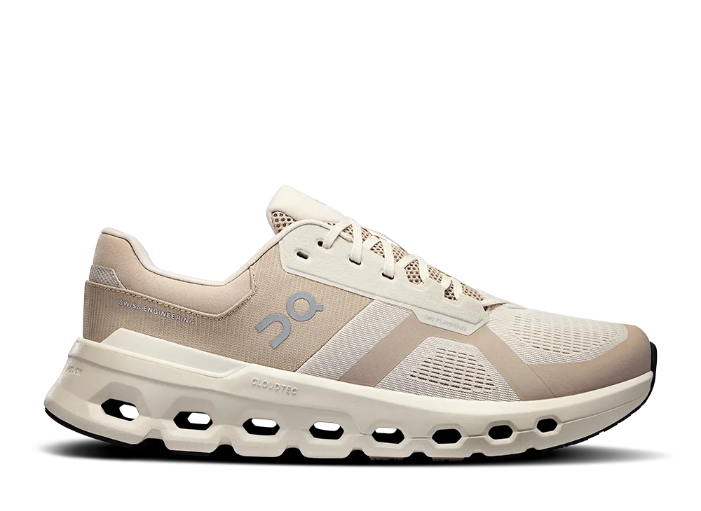 On Cloudrunner 2 "Pearl/Desert"