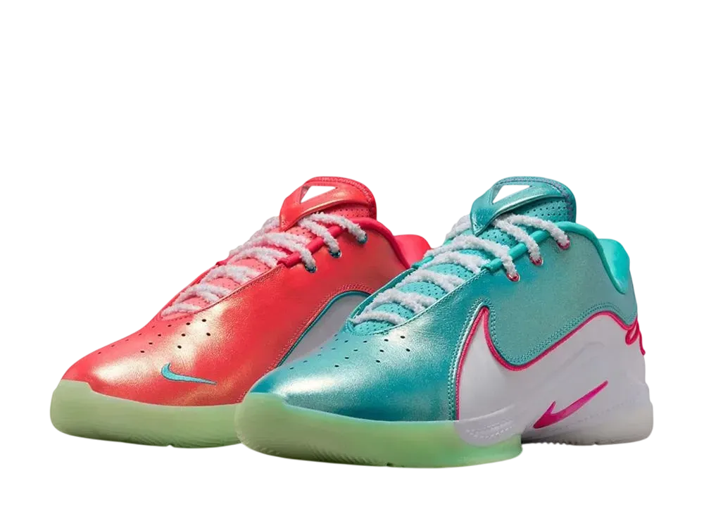 Nike LeBron 22 "Christmas" (HV5147-600/HV5148-600)
