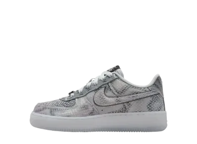 Kobe Bryant × Nike GS Air Force 1 Low Protro "Lenticular Snake"
