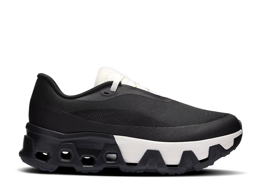 POST ARCHIVE FACTION × On Women's Cloudmonster Hyper "Black"