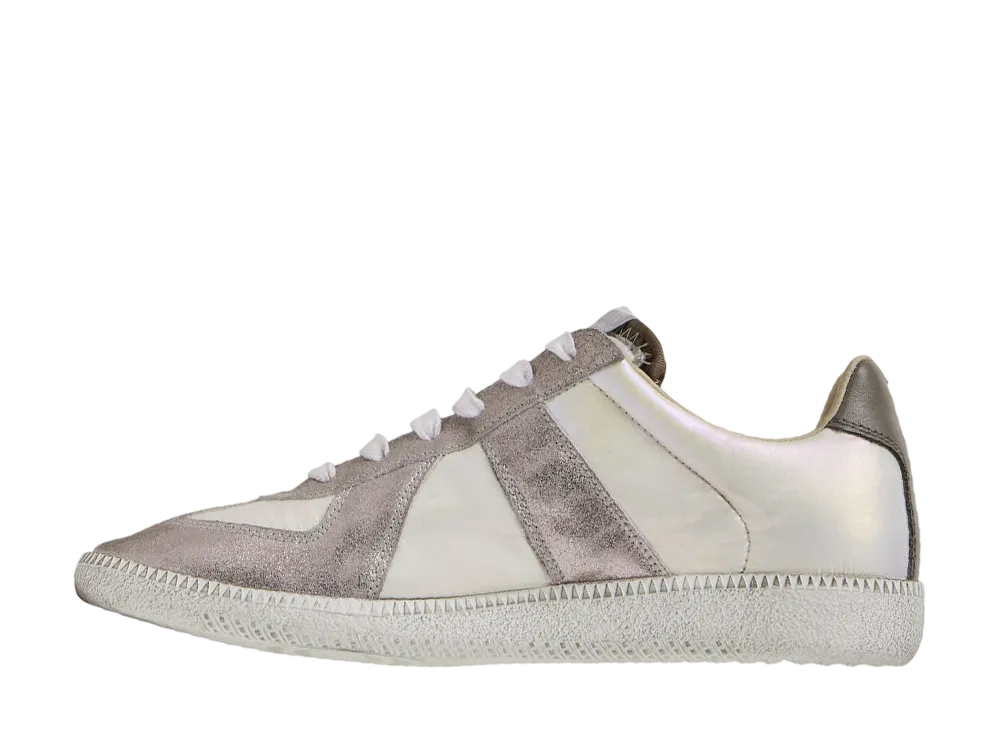 メゾンマルジェラ レプリカ イリディセント スニーカー "ホログラフィック/ホワイト"