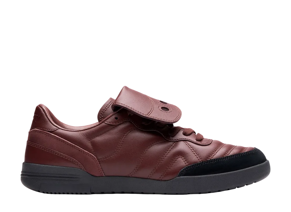 サッカニー 586I S "カラント/ブラック"