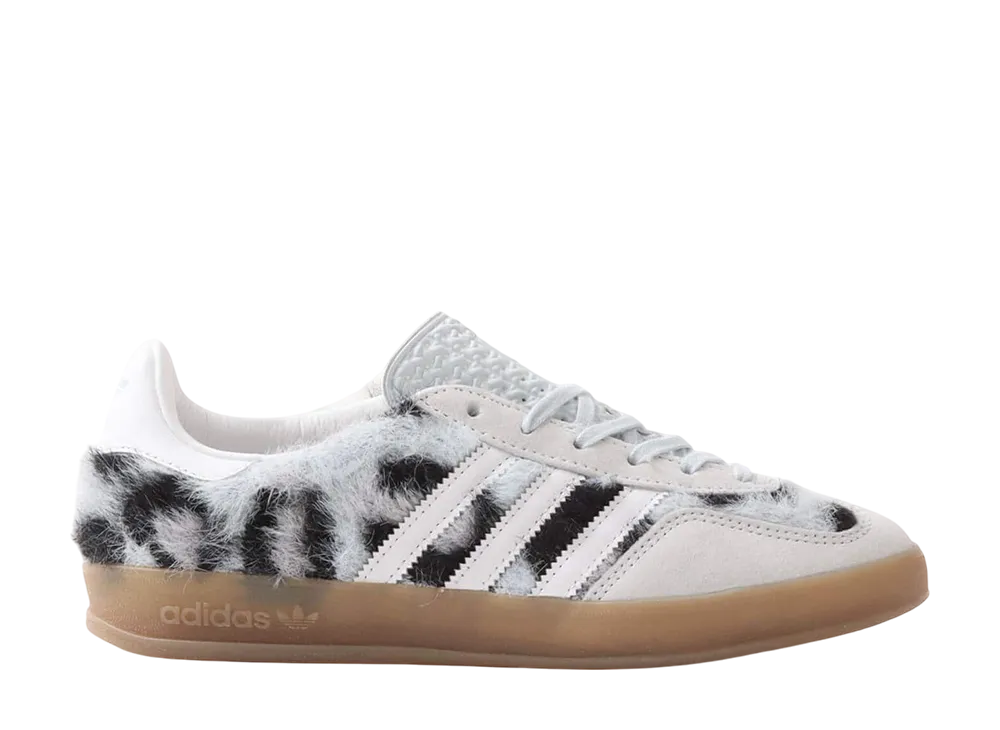 アトモスピンク × アディダスオリジナルス ガゼル インドア "トリニティレオパード/ブルー"