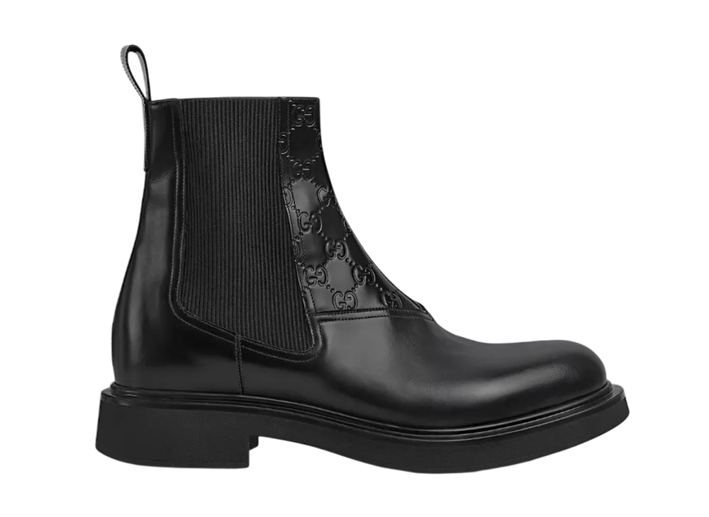 グッチ GGエンボス ディテール アンクルブーツ "ブラックレザー"