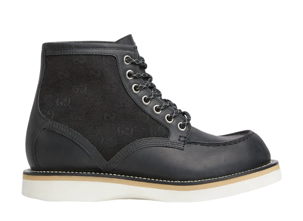 グッチ レースアップ アンクルブーツ "ブラックレザー"