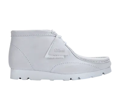 ポストアーカイブファクション × クラークス ワラビーブーツ PAF "グレー"