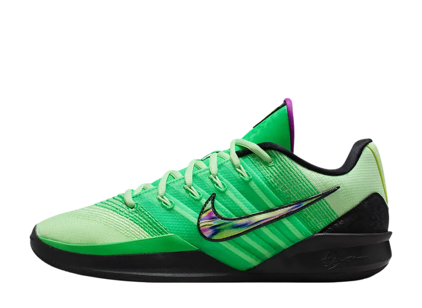 Nike Women's Sabrina 3 Nike Women's Sabrina 3