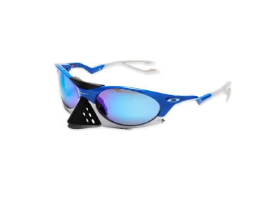 UNDEFEATED x Oakley Plantaris "Primary Blue"