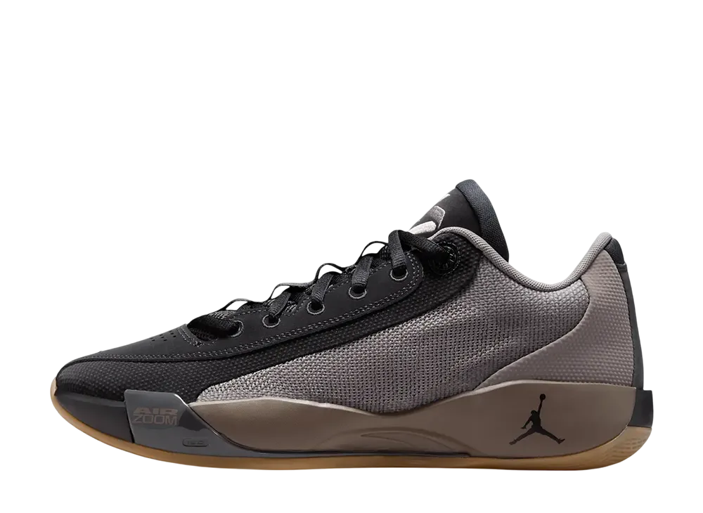 ナイキ ジョーダン ルカ77 "ガム"