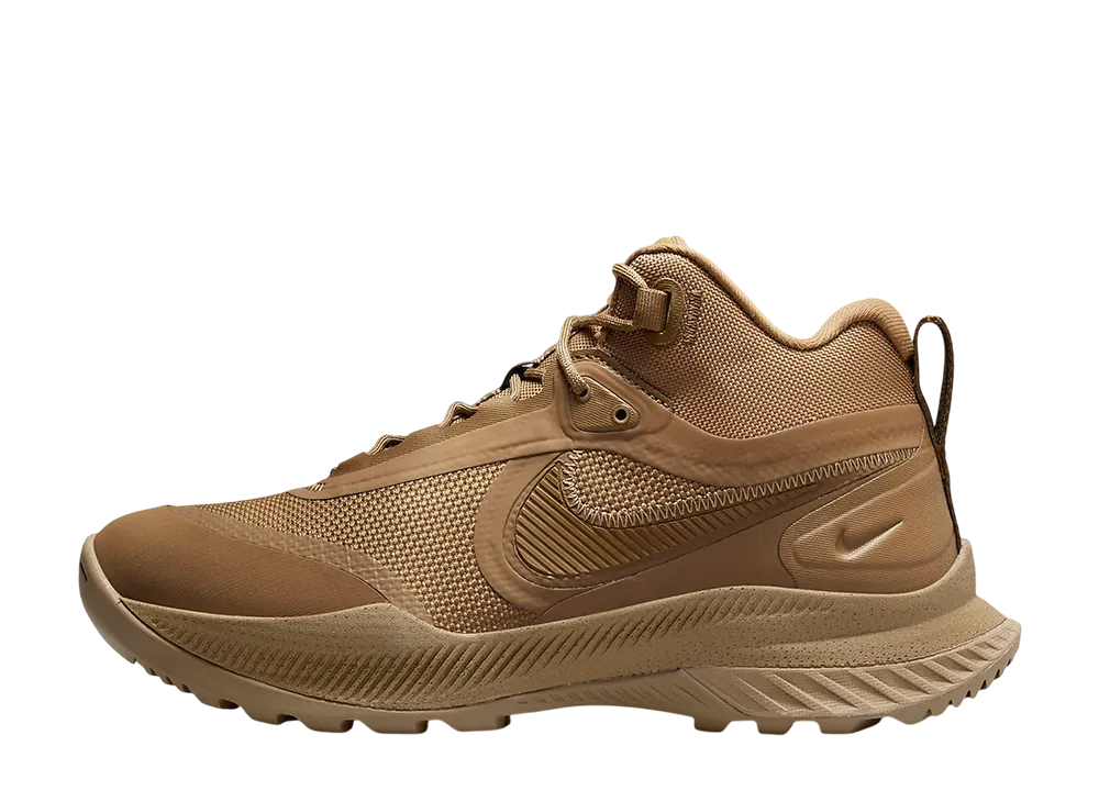 ナイキ リアクト SFB カーボン "コヨーテ"