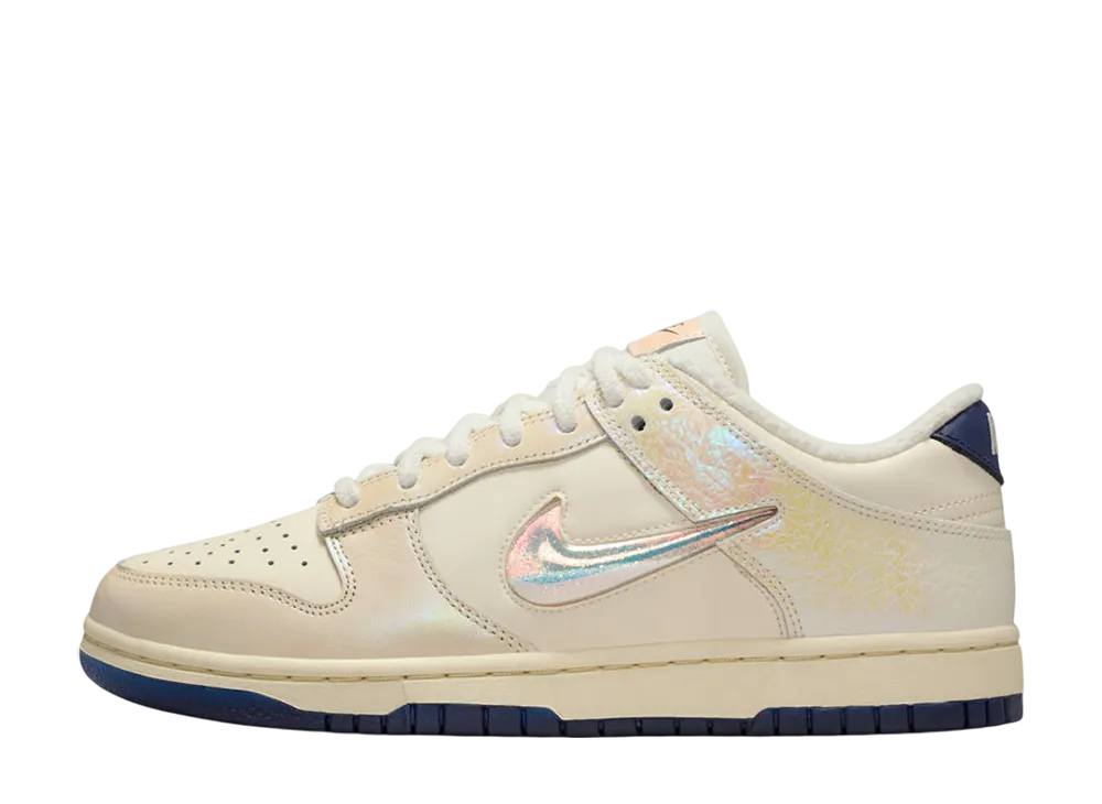 ナイキ ウィメンズ ダンク ロー ミニ スウッシュ "ソフトパール"