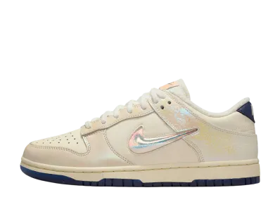ナイキ ウィメンズ ダンク ロー ミニ スウッシュ "ソフトパール"