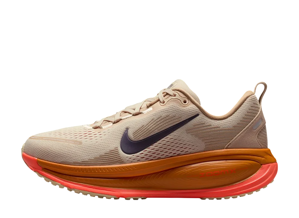 Nike Women's Vomero 18 "Running Poets"