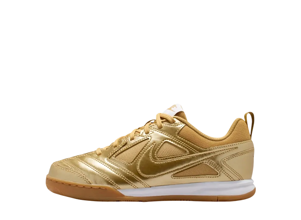 ナイキ GS ガト LV8 "メタリックゴールド/ホワイト/ガムライトブラウン/メタリックゴールド" (キッズ)