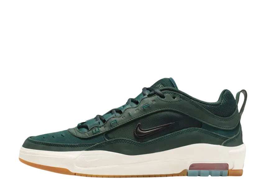 ナイキ SB エアマックス イショッド "ディープファー"