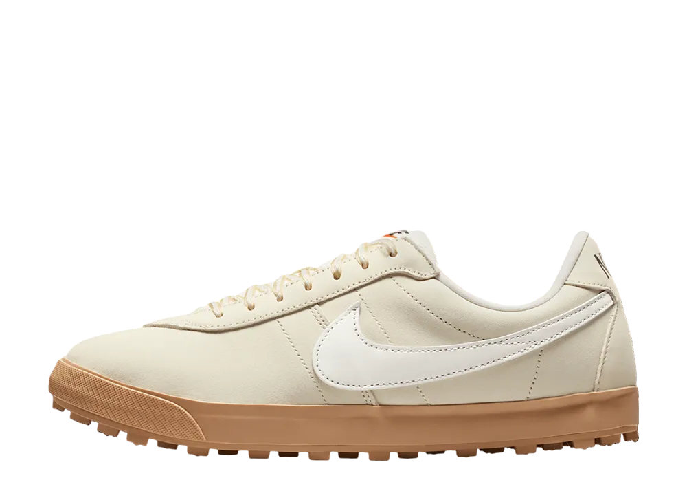 Nike Astrograbber "Coconut Milk/Gum Light Brown"