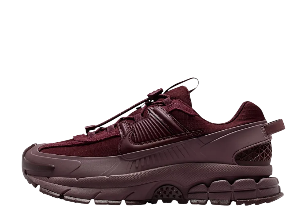 ナイキ ウィメンズ ズーム ボメロ ローム "タトゥー/ダークチームレッド/レーサーブルー/バーガンディクラッシュ"