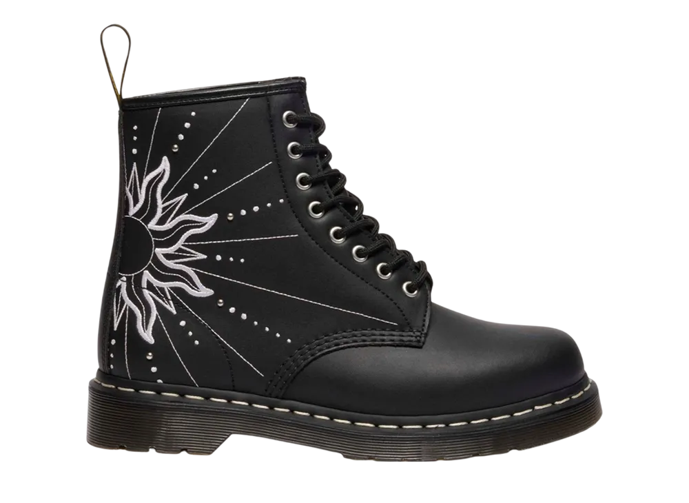 ドクターマーチン 1460 ソーラーフレア 8 ホール ブーツ "ブラック"