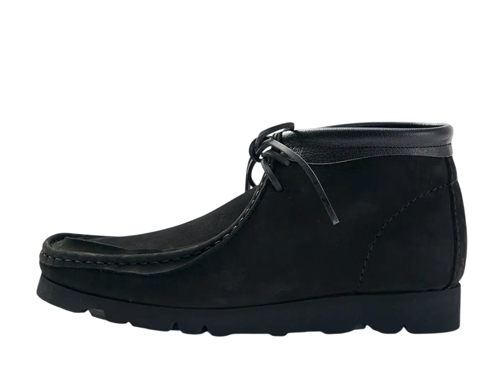 インビンシブル × クラークス ワラビー リイマジンド "ブラック"