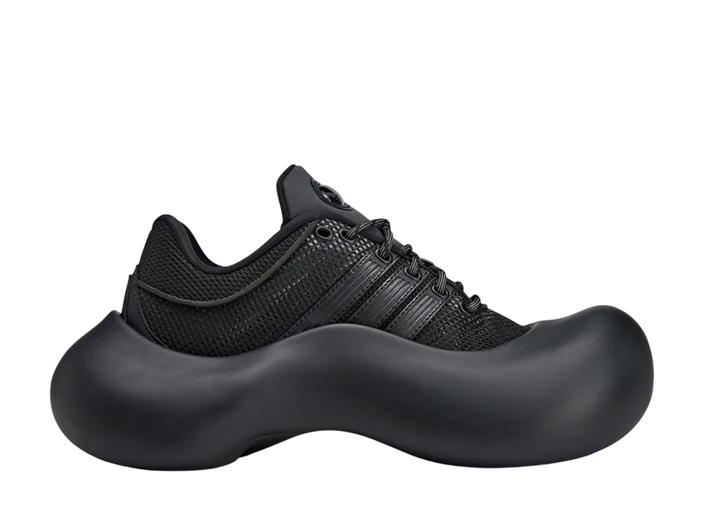 アヴァヴァヴ × アディダスオリジナルス ウィメンズ ムーンラバー メガライド "コアブラック/ユーティリティブラック/グレーファイブ"