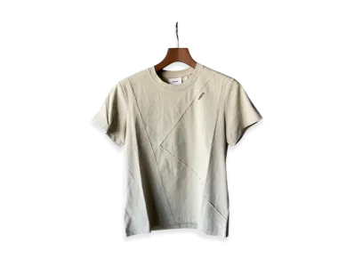 Matin Kim Cut Point Small Logo Top "Beige"