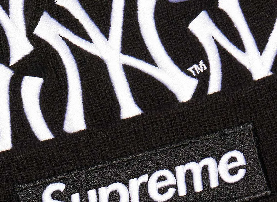 Supreme / New York Yankees / New Era Box Logo Beanie 