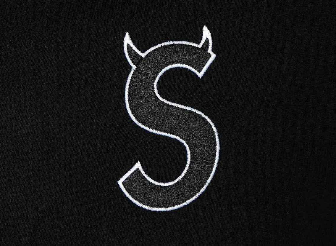 SUPREME 黒 Sロゴツノ　22FW Mサイズ Supreme S Logo Hooded Sweatshirt 