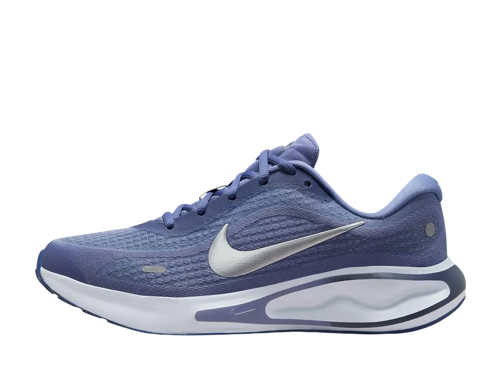 ナイキ ウィメンズ ジャーニーラン "ワールドインディゴ/メタリックシルバー"