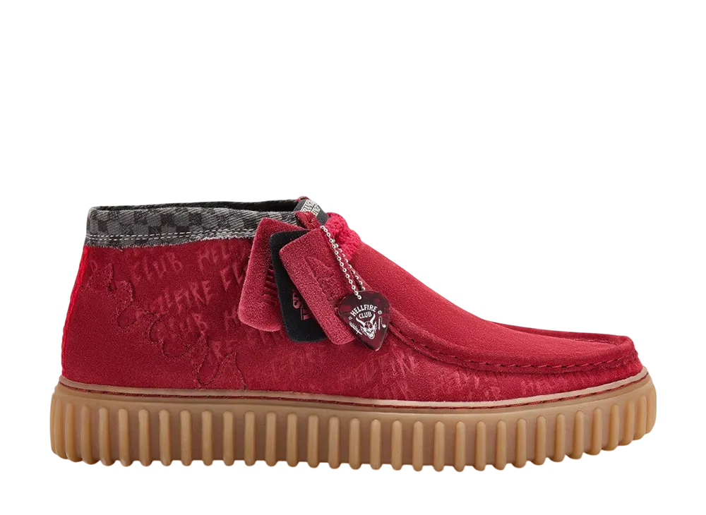 ストレンジャー・シングス × クラークス トーヒル ハイ "レッド"