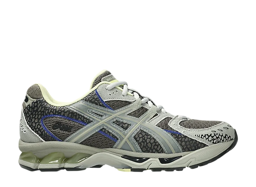 エイティーンイースト × アシックス ゲルニンバス10.1 "ブラウン/グレー/シルバー/ブルー"